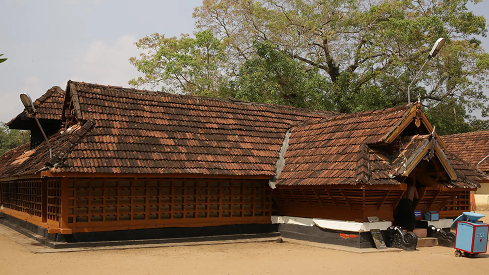 Kulathupuzha Sastha Temple Details